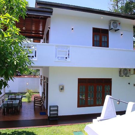 Aken Villa Hikkaduwa Dış mekan fotoğraf